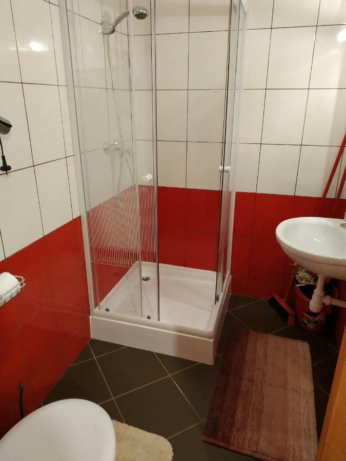 Cseresznyes Haz Lipót Dış mekan fotoğraf